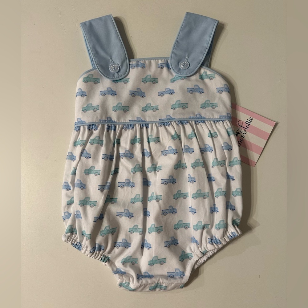 James & Lottie Truck Bubble NWT!